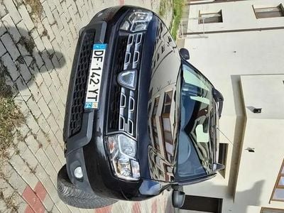 Negru Utilizat 2014 Dacia Duster SUV | 6.490 EUR (Preț OK)