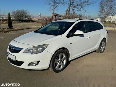 second-hand Opel Astra Sports Tourer 2.0 CDTI ECOTEC Start/Stop Cosmo