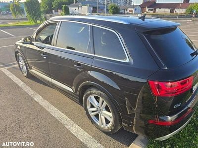 Culoarenegru Second-hand 2016 Audi Q7 SUV | 25.000 EUR