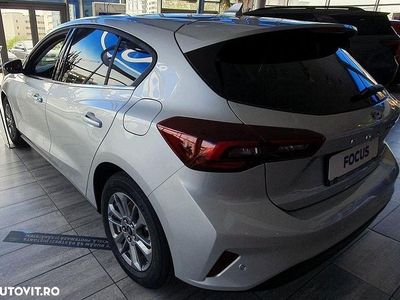 Culoareargint Nouă 2025 Ford Focus Titanium Hatchback | 24.199 EUR