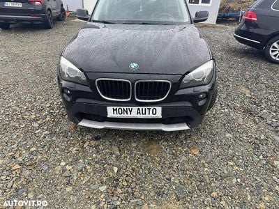 Culoarenegru Utilizat 2011 BMW X1 Comfort Edition SUV | 6.499 EUR (Preț bun)