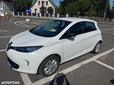 Second-hand Renault Zoe 67 kW (92 CP) 2019 Culoarealb Hatchback