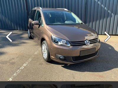 Culoaremaro Second-hand 2013 VW Touran Comfortline Monovolum | 8.000 EUR (Scump)