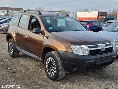 Second-hand Dacia Duster Ambiance 90 CP (66 kW) 2013 Culoaremaro SUV
