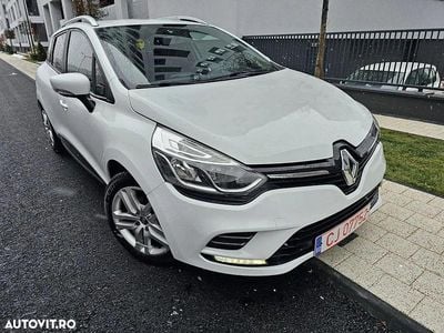 Second-hand Renault Clio GrandTour 90 CP (66 kW) 2020 Culoarealb Break