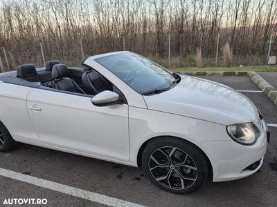Second-hand VW Eos 200 CP (147 kW) 2010 Culoarealb Cabrio
