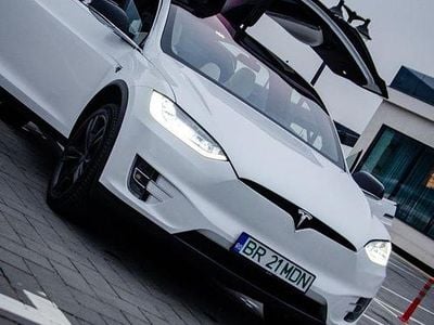 Culoarealb Second-hand 2017 Tesla Model X SUV | 26.500 EUR