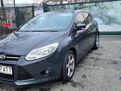 Culoarealbastru Utilizat 2012 Ford Focus Sport Hatchback | 3.900 EUR (Preț OK)