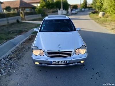 Utilizat 2002 Mercedes C220 Berlinǎ | 1.350 EUR