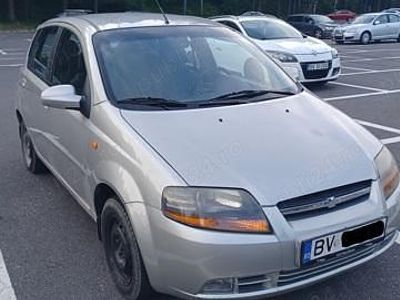 Second-hand Chevrolet Kalos 94 CP (69 kW) 2005 Argintiu Hatchback