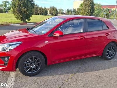 Second-hand Kia Rio 84 CP (61 kW) 2024 Culoarerosu