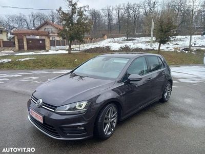 Second-hand VW Golf VII LOUNGE 110 CP (80 kW) 2016 Culoaregri Hatchback