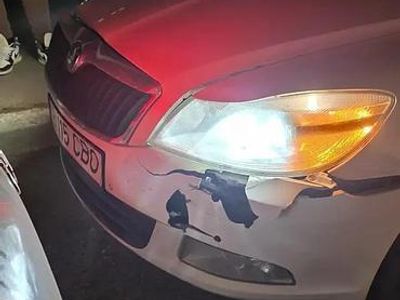 Alb Utilizat 2012 Skoda Octavia Business Line Hatchback | 4.000 EUR (Preț bun)