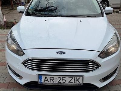 Second-hand Ford Focus Titanium 125 CP (91 kW) 2016 Culoarealb Break