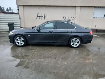 Second-hand 2011 BMW 520 Berlinǎ | 10.000 EUR (Puțin scump)