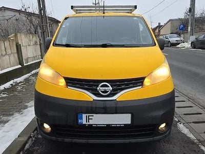 Second-hand Nissan NV200 63 CP (46 kW) 2011 Galben Monovolum