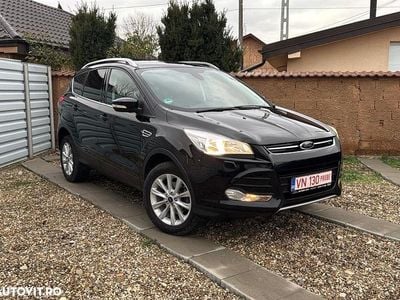 Second-hand Ford Kuga Titanium 150 CP (110 kW) 2015 Culoarenegru SUV