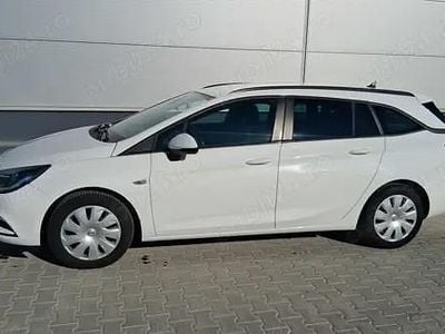Second-hand Opel Astra Sport 136 CP (100 kW) 2019 Alb Break