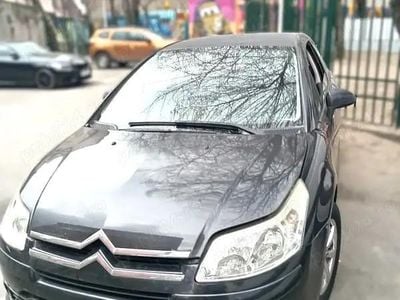 Negru Utilizat 2007 Citroën C4 Coupe | 1.999 EUR