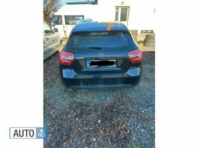 Second-hand Mercedes A180 90 CP (66 kW) 2014 Negru
