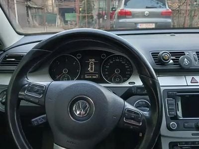 Second-hand VW Passat 140 CP (102 kW) 2010 Gri Break