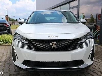 Second-hand Peugeot 5008 Active 130 CP (95 kW) 2021 Culoarealb SUV