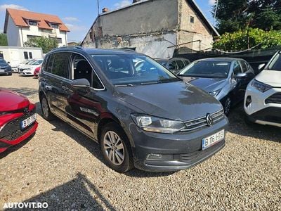Culoaregri Second-hand 2021 VW Touran Highline Monovolum | 16.819 EUR (Preț bun)