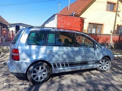 Second-hand VW Touran 140 CP (102 kW) 2003 Monovolum