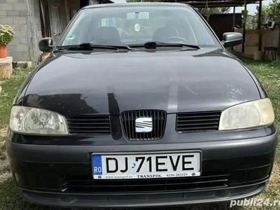 Negru Utilizat 2001 Seat Cordoba Berlinǎ | 800 EUR
