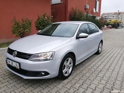 Utilizat 2013 VW Jetta Berlinǎ | 6.850 EUR (Puțin scump)