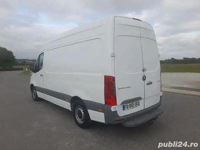 Alb Utilizat 2020 Mercedes Sprinter Van | 18.970 EUR