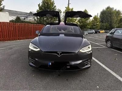 Second-hand Tesla Model X 379 kW (516 CP) 2020 Gri SUV