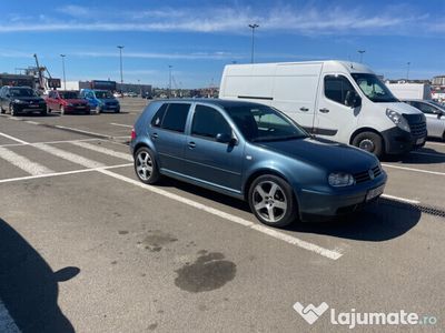 second-hand VW Golf IV an fab. 2003