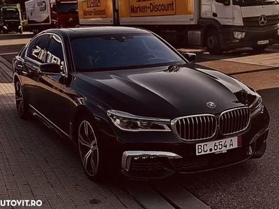 Second-hand BMW 750 400 CP (294 kW) 2020 Culoareverde Berlinǎ
