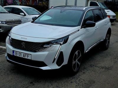 Second-hand Peugeot 5008 Allure 177 CP (130 kW) 2021 Culoarealb SUV