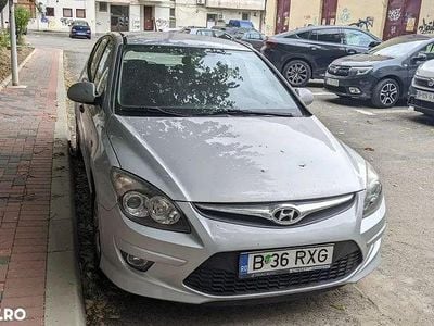 Culoareargint Utilizat 2011 Hyundai i30 Comfort Hatchback | 6.000 EUR (Scump)
