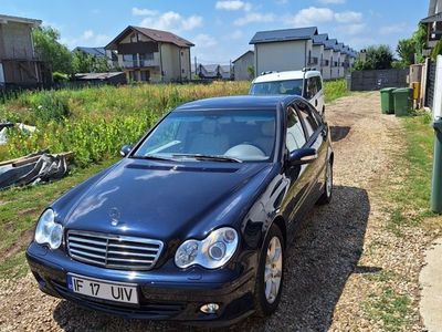 second-hand Mercedes C200 