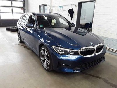 BMW 330e