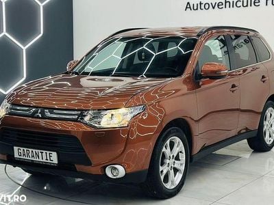 Second-hand Mitsubishi Outlander Diamant Edition 150 CP (110 kW) 2013 Culoareportocaliu SUV