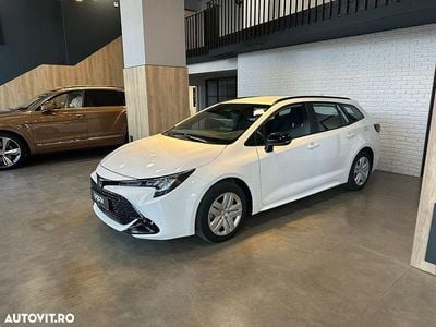 Nouă Toyota Corolla 97 CP (71 kW) 2025 Culoarealb Break
