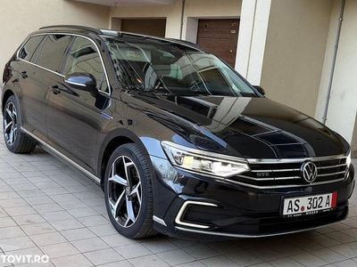 Second-hand VW Passat GTE 218 CP (160 kW) 2022 Culoarenegru Break