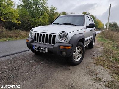 Culoaregri Utilizat 2004 Jeep Cherokee Limited SUV | 3.700 EUR