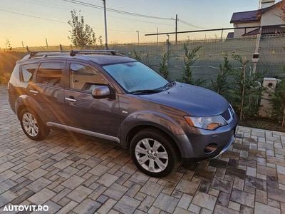 Culoaregri Utilizat 2008 Mitsubishi Outlander Intense+ SUV | 5.400 EUR (Scump)