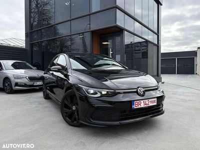 Second-hand VW Golf VIII R-line 150 CP (110 kW) 2024 Culoarenegru Berlinǎ