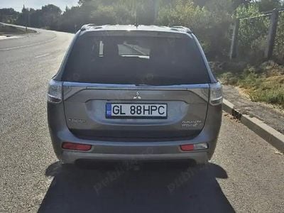 Second-hand Mitsubishi Outlander P-HEV 201 CP (147 kW) 2014 SUV