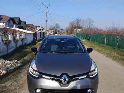 Utilizat 2014 Renault Clio GrandTour Break | 5.990 EUR (Puțin scump)