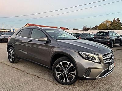 Second-hand Mercedes GLA220 Edition 177 CP (130 kW) 2017 Culoarebej SUV