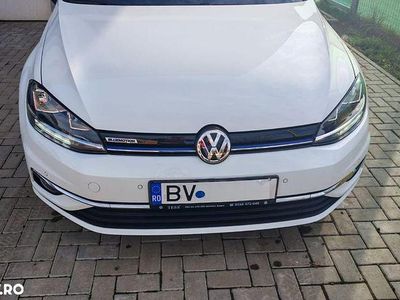 Culoarealb Utilizat 2020 VW Golf VIII Comfortline Hatchback | 18.500 EUR (Super Preț)