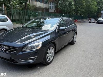Second-hand Volvo V60 Momentum 181 CP (133 kW) 2014 Culoaregri Break