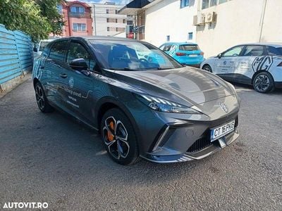 Second-hand MG MG4 EV 319 kW (435 CP) 2023 Gri Hatchback